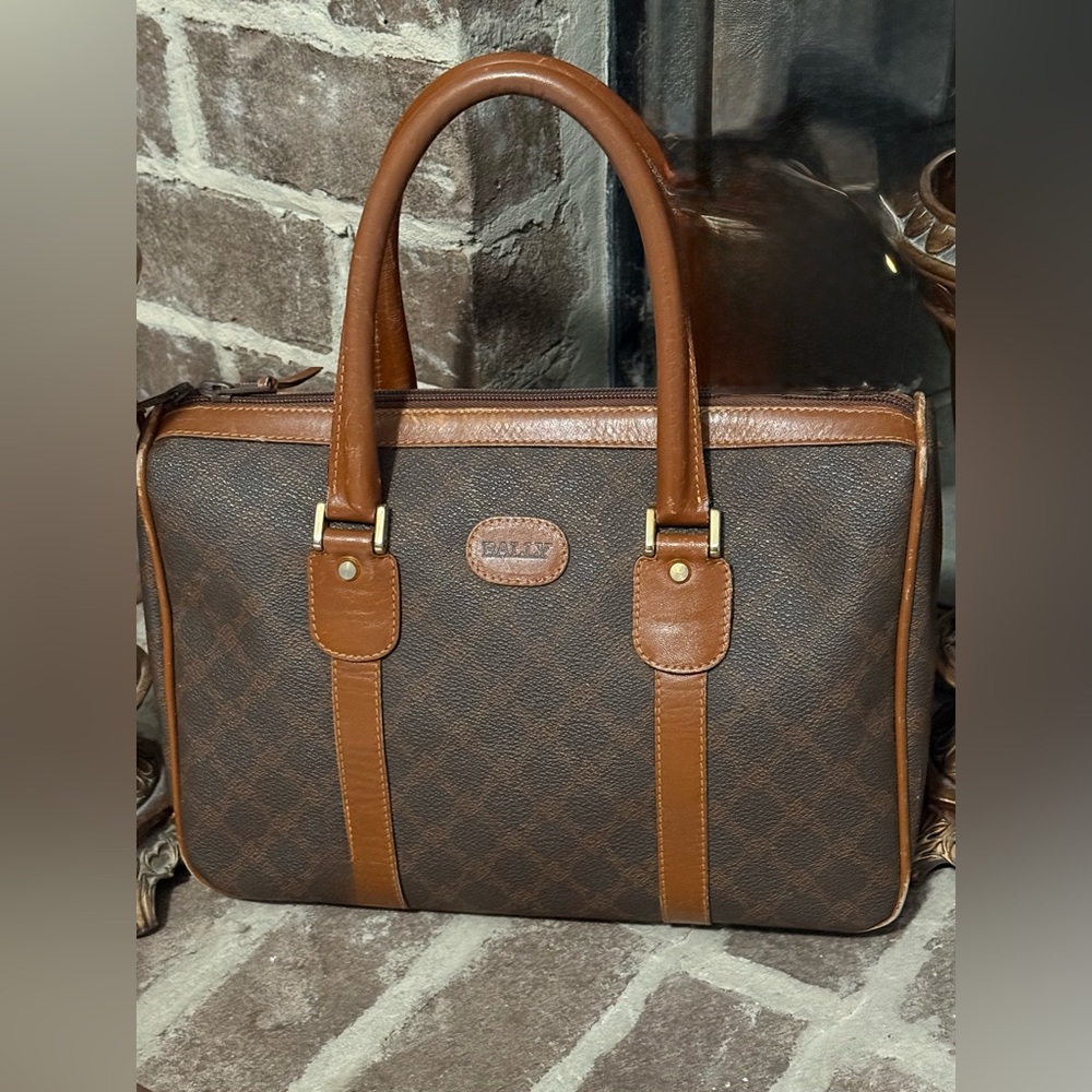 Bally Two-Tone Brown Leather Boston Bag - Picture 5 of 16